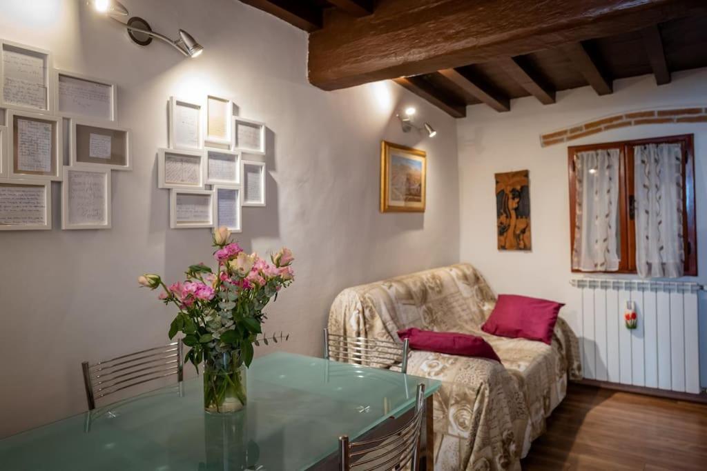 Monica Appartamento Con Giardino Al Ponte Vecchio Флоренция Экстерьер фото