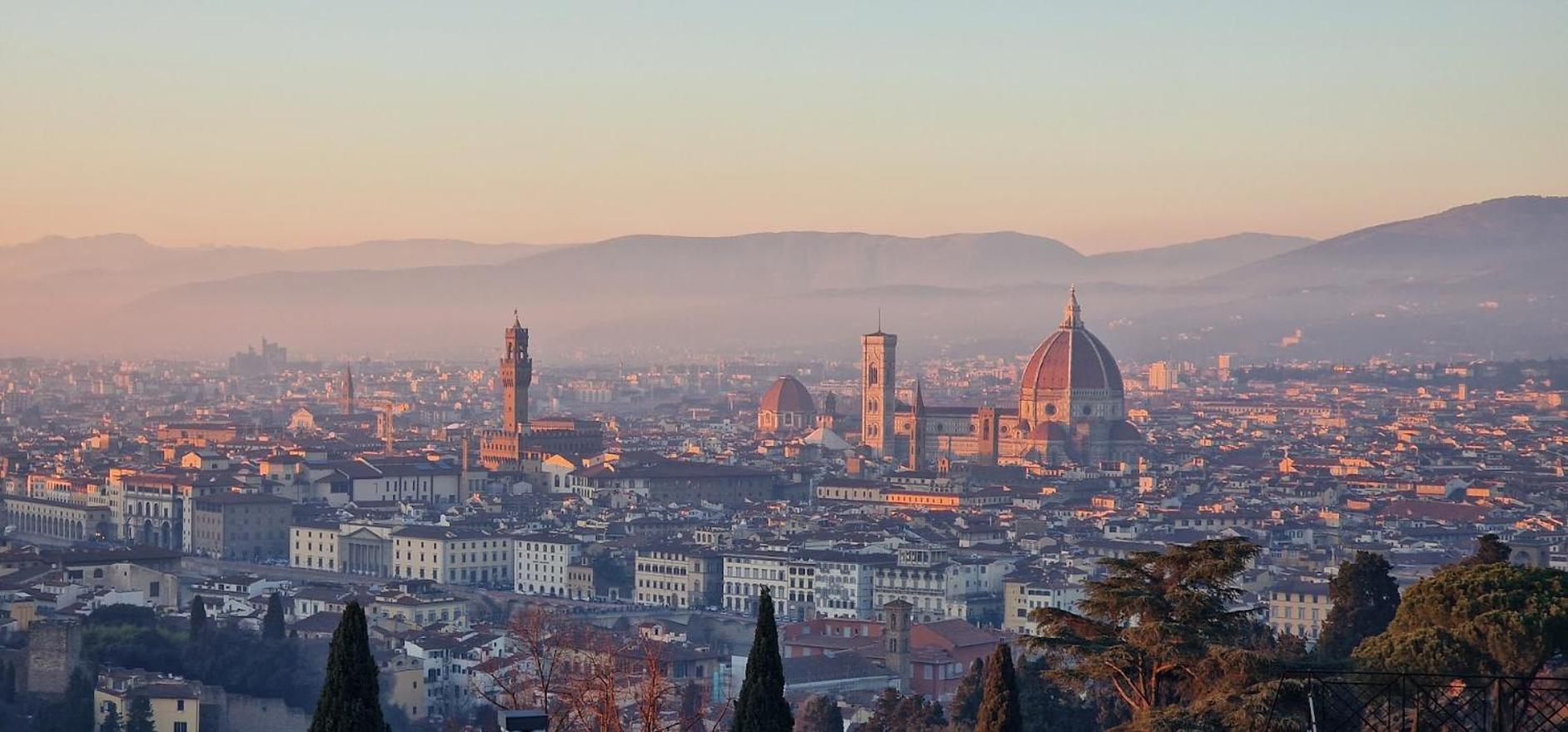 Monica Appartamento Con Giardino Al Ponte Vecchio Флоренция Экстерьер фото